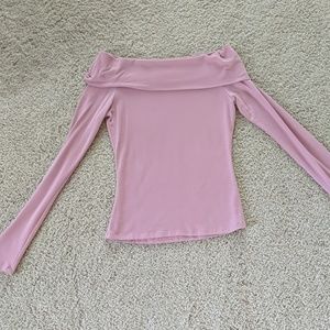 Off the shoulders cotton long sleeve